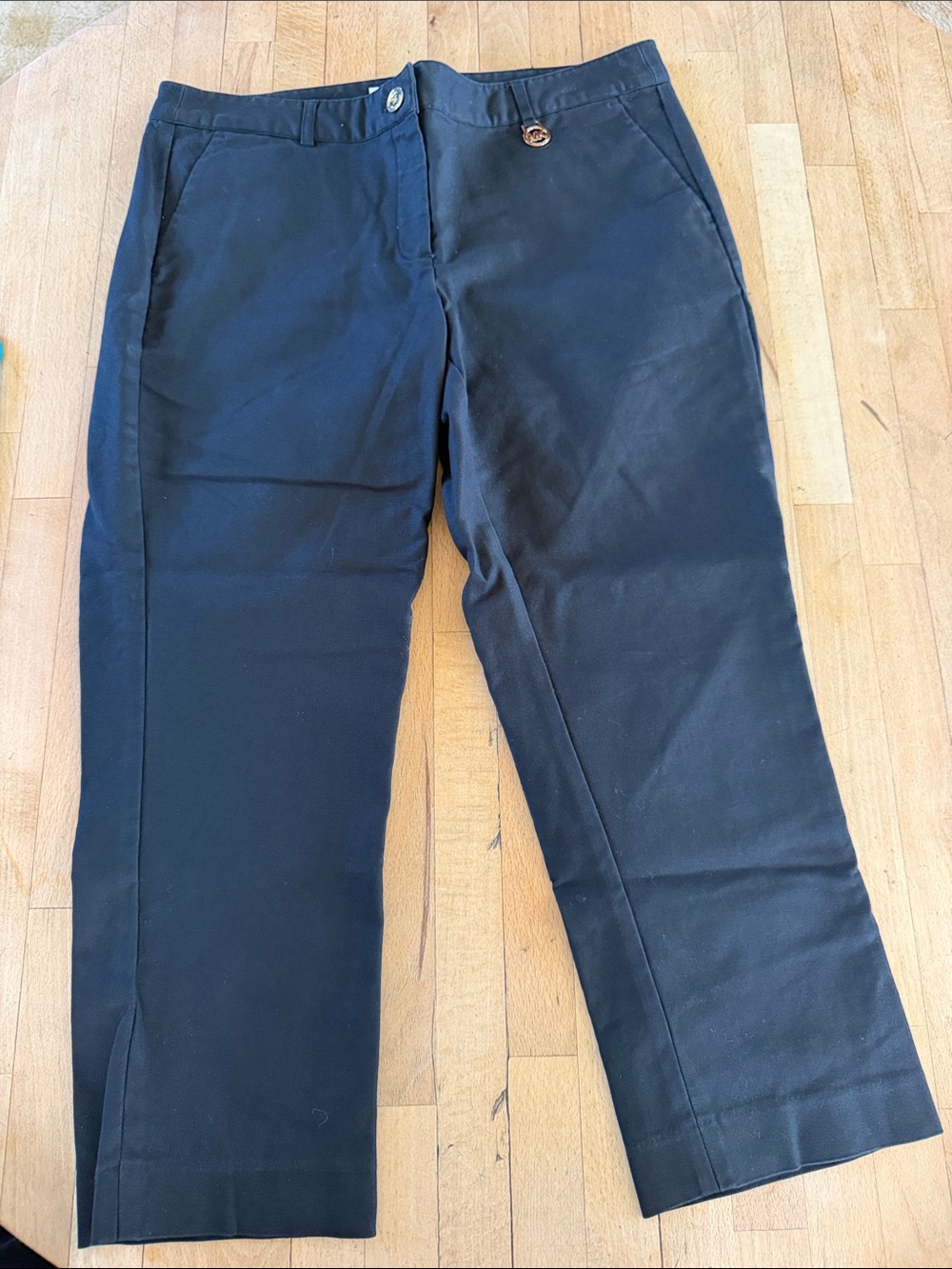 Michael Kors Women’s Capri Black Size 6